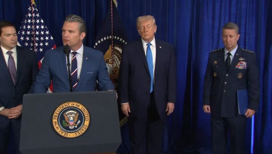 Oficiri SAD prestaće da pohađaju programe Univerziteta Ajvi lige