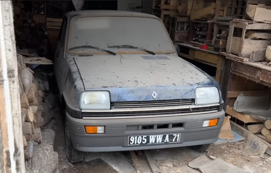 Pronađen reno 5 star 43 godine sa pređenih 12 kilometara