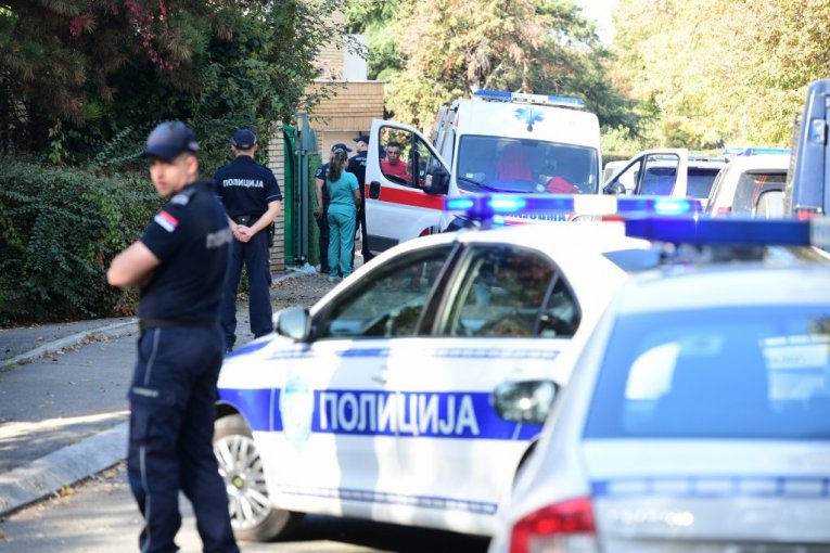 UŽAS U SOPOTU! Sin nasrnuo na majku nožem, ženu isekao po licu, ali tu se nije zaustavio!