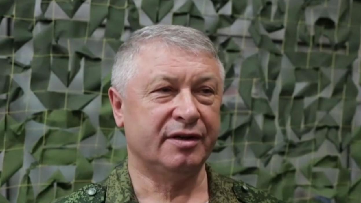 (VIDEO) Rusija optužuje Ukrajinu za pokušaj atentana na generala Aleksejeva: Dvojica osumnjičenih uskoro na saslušanju, Putinov čovek izrešetan u svojoj zgradi