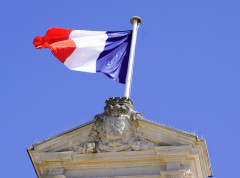 Policija zabranila ekološkim aktivistima da blokiraju most u Parizu