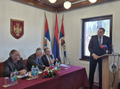 Uvek i iznova braniti temelje Republike Srpske