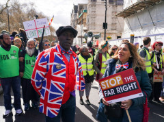 Na protestu protiv krajnje desnice u Londonu uhapšeno 25 osoba