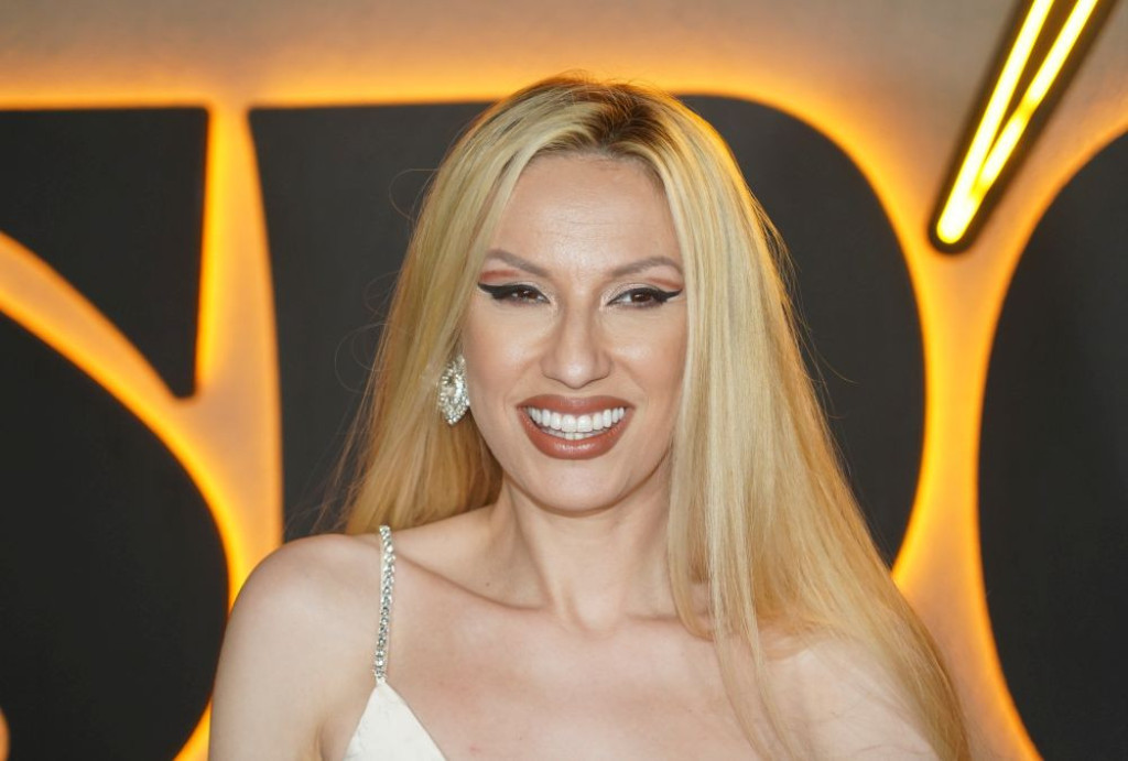 Šok priznanje Rade Manojlović