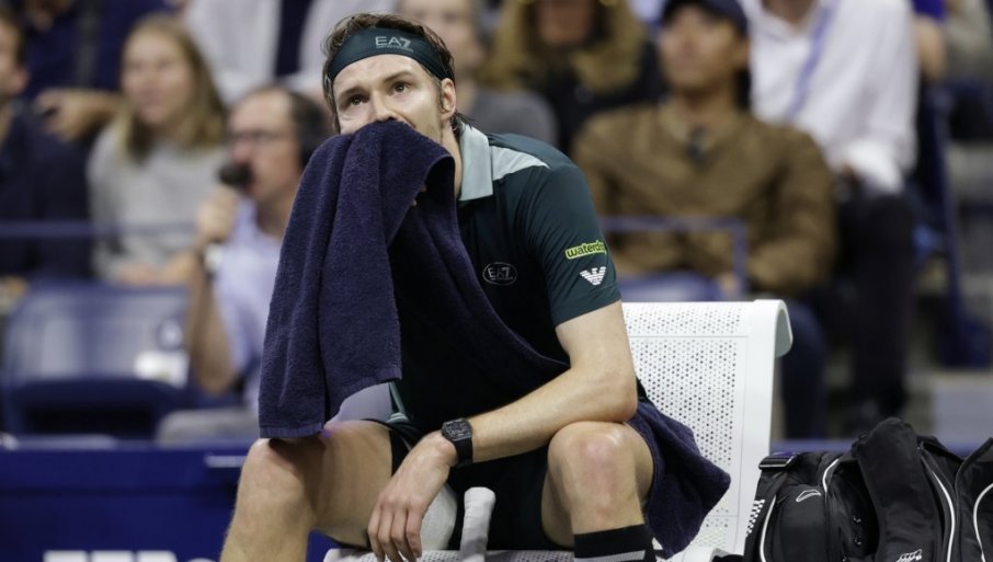 OVO JE GROZNO! „Bol u svetu tenisa, Aleksandar Bublik je…“