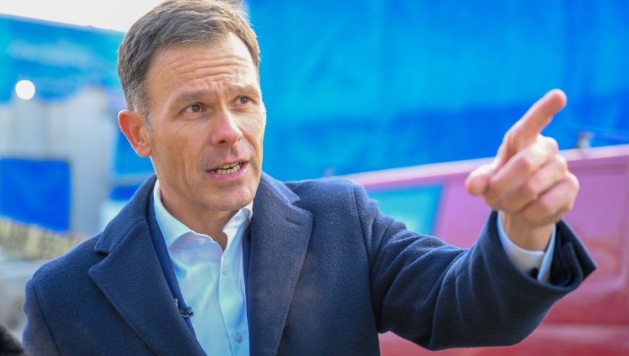 Ne iznenađuju me napadi na Er Srbiju