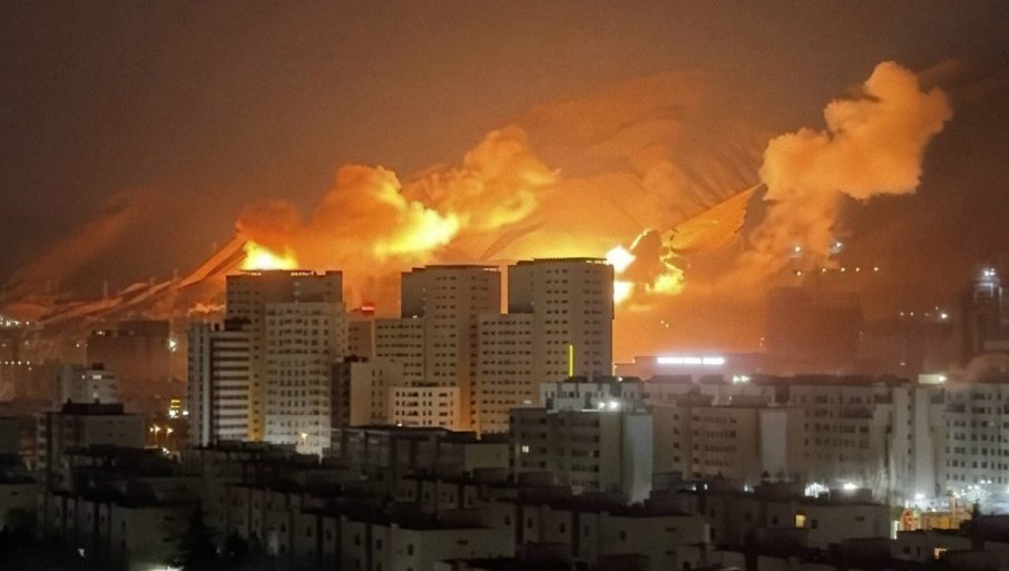 Iranci potpuno preuzeli Ormuski moreuz, Izrael pogodio zgradu u Libanu