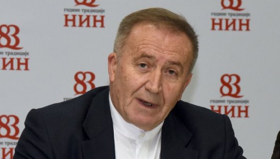 Na Novom groblju u Beogradu na kremaciju ispraćen književnik i dramaturg Božo Koprivica