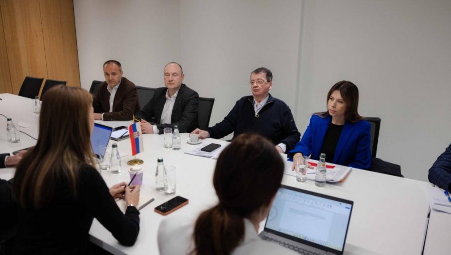 Đedović Handanović sa članovima Odbora direktora NIS-a