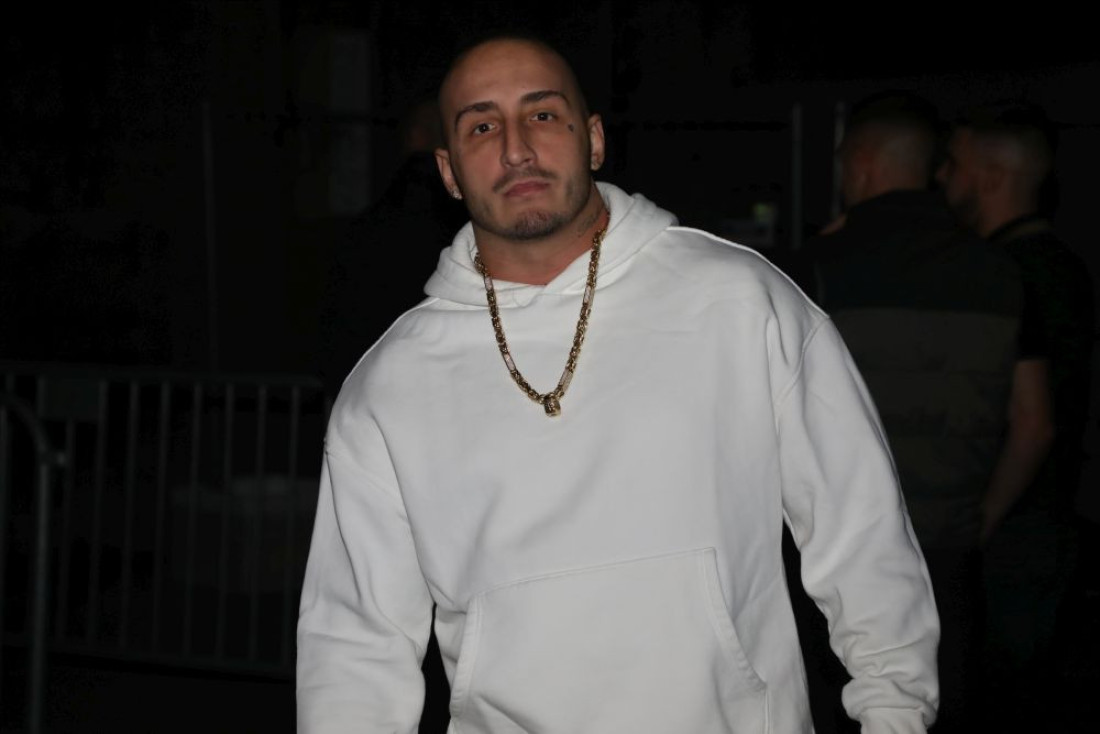 Vuk Mob raskinuo sa verenicom