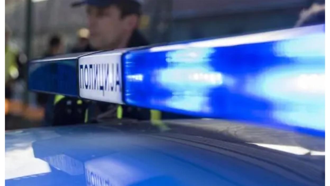 Nepoznati muškarci izboli mladića i pobegli