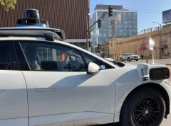 Kvar robotaksija u Vuhanu blokirao saobraćaj, bez povređenih