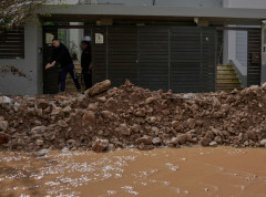 Jedna osoba poginula, stotine intervencija vatrogasaca