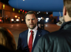 Vens iz Budimpešte kritikovao EU i izrazio podršku Orbanu