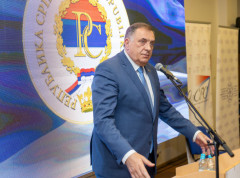 Milorad Dodik uputio čestitku povodom Vaskrsa