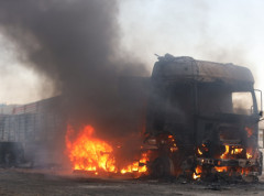 Zapalio se kamion na auto-putu Miloš Veliki kod Tunela Laz, saobraćaj obustavljen
