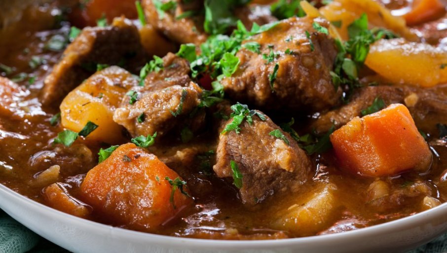 Starinski gulaš, slastan i mirisan ukus detinjstva