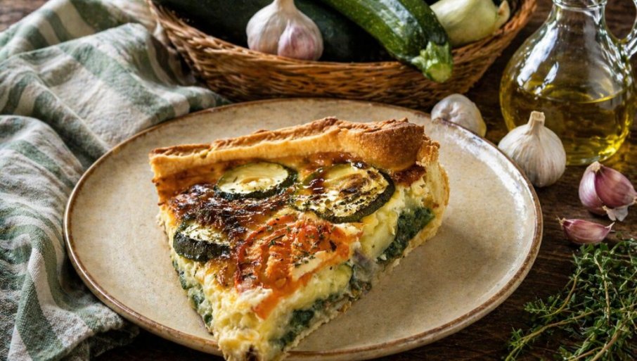 KIŠ SA TIKVICAMA:  Letnji klasik iz rerne koji osvaja na prvi zalogaj