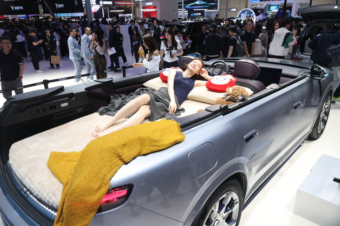 Novi kineski SUV koji može da se pretvori u krevet
