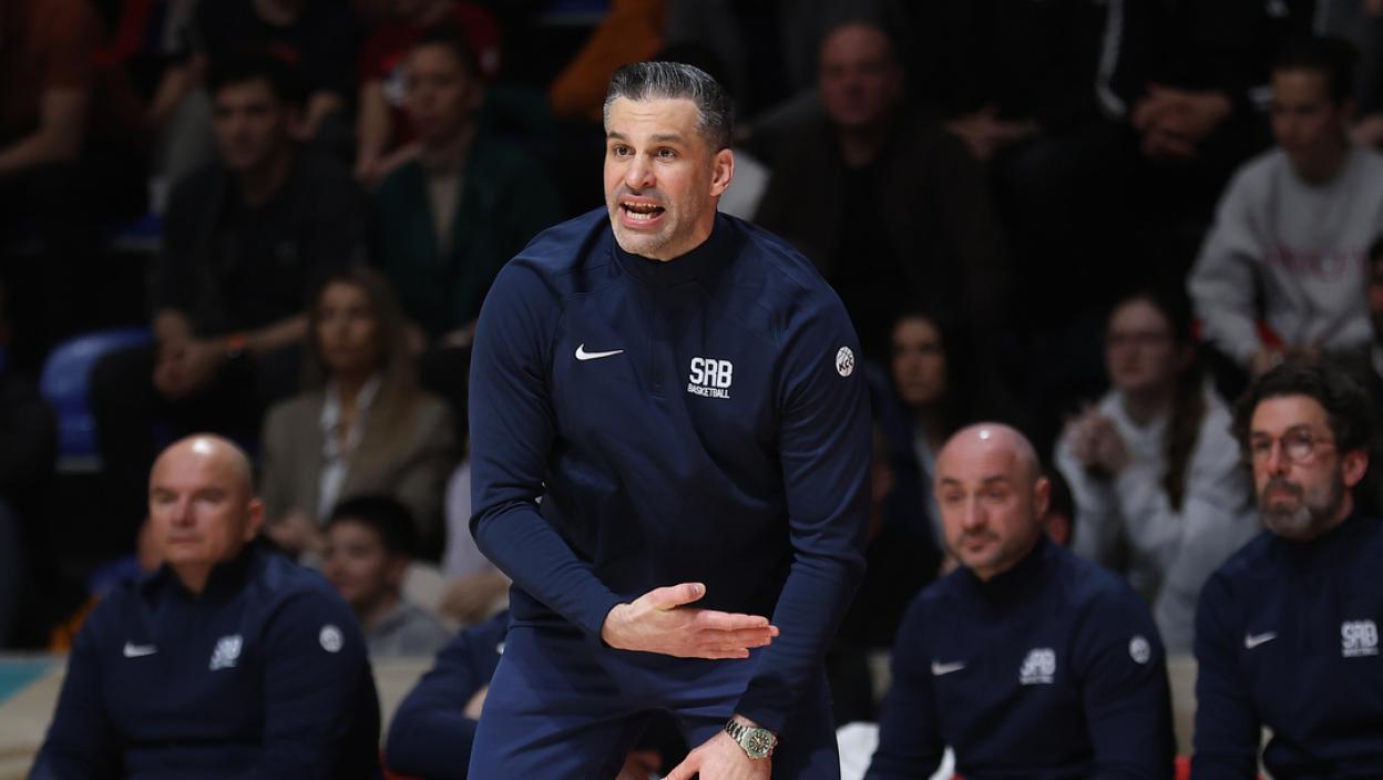 BESNEO I URLAO NA SUDIJE: Selektor Srbije ponovo ISKLJUČEN sa meča (VIDEO)