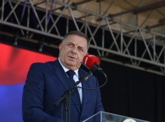 Koncept da Bosnom i Hercegovinom upravljaju stranci neodrživ, mora da bude okončan