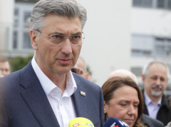Milanoviću je dosadno pa izmišlja stvari