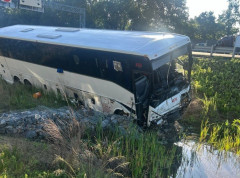 Autobus udario u automobile u Virdžiniji, petoro mrtvih, 34 povređenih