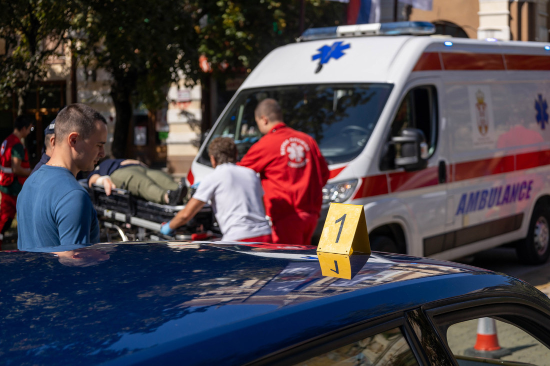 Sestra (15) i njena braća pronađeni bez svesti