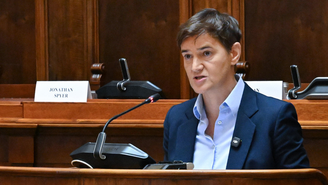 Brnabić o komentarima Paunović: Napad na porodicu Vučića