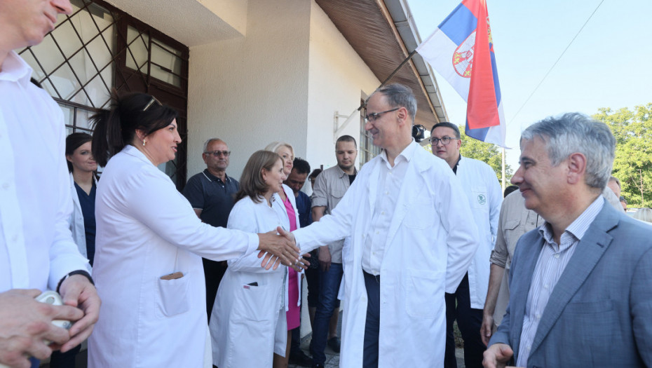 Đuro Macut u Rataju kod Vranja: ambulanta i novi put