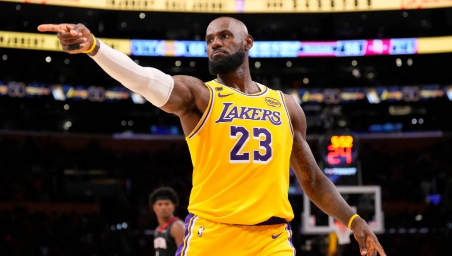 Lebron dobio poziv koji će teško moći da odbije