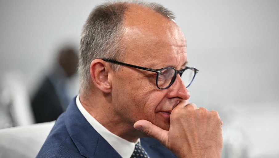 Merc traži spas za pogubnu politiku
