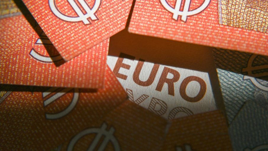 Oni zarađuju 615.000 dinara mesečno