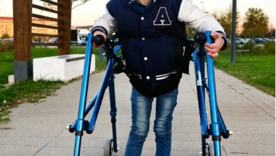 ULAZ ZA LEČENjE MALOG KONSTANTINA: Na "Štrandu" još jedan "Humanitarni ponedeljak"