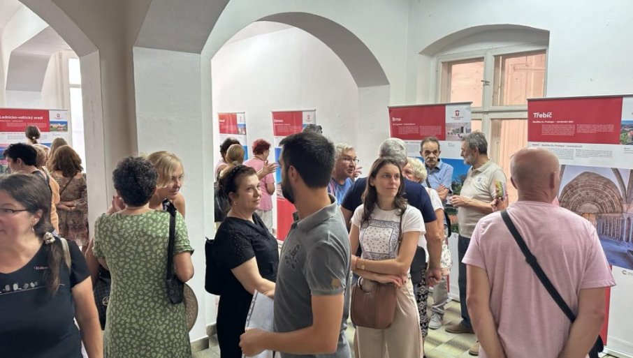 Izložba zaštićene svetske baštine u Domu vojske u Vršcu