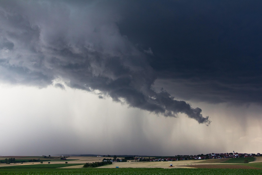 Nema milosti: Superćelija se obrušila na region, evo zašto je zovu meteo čudovištem!