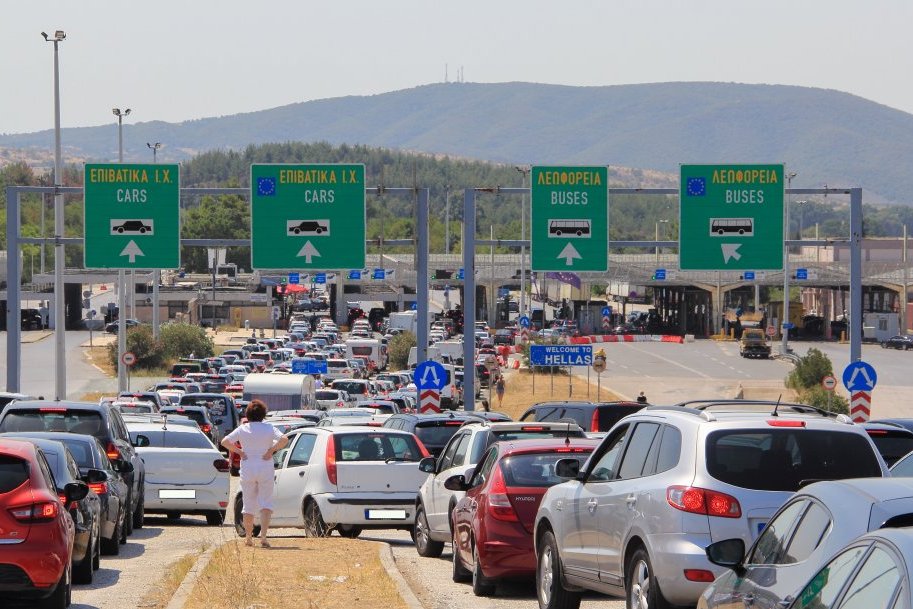 SRPKINJA KOJOJ JE POZLILO NA EVZONIJU DOŽIVELA KLINIČKU SMRT! Oglasila se naša ambasada u Grčkoj sa ŠOK INFORMACIJOM