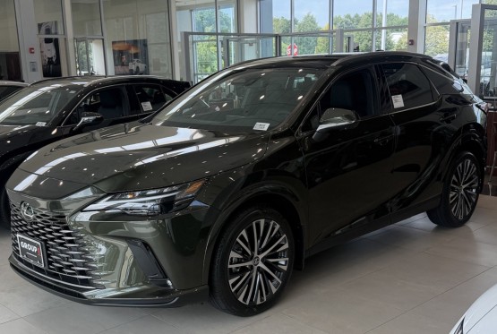 Nije najbrži u klasi, ali ovaj Lexus zna kako da se iskupi