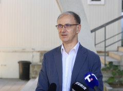 Sutra vanredna sednica Štaba za vanredne situacije o vodostaju i visokim temperaturama