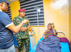 U napadu naoružanih ljudi na selo u Nigeriji ubijeno 12 osoba, otete žene i deca