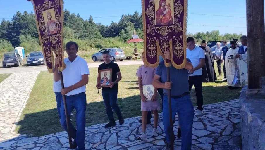 Na Mačkovom kamenu liturgija i slava (FOTO)