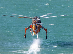 Više aktivnih požara širom Crne Gore, u gašenju angažovani avioni i helikopteri